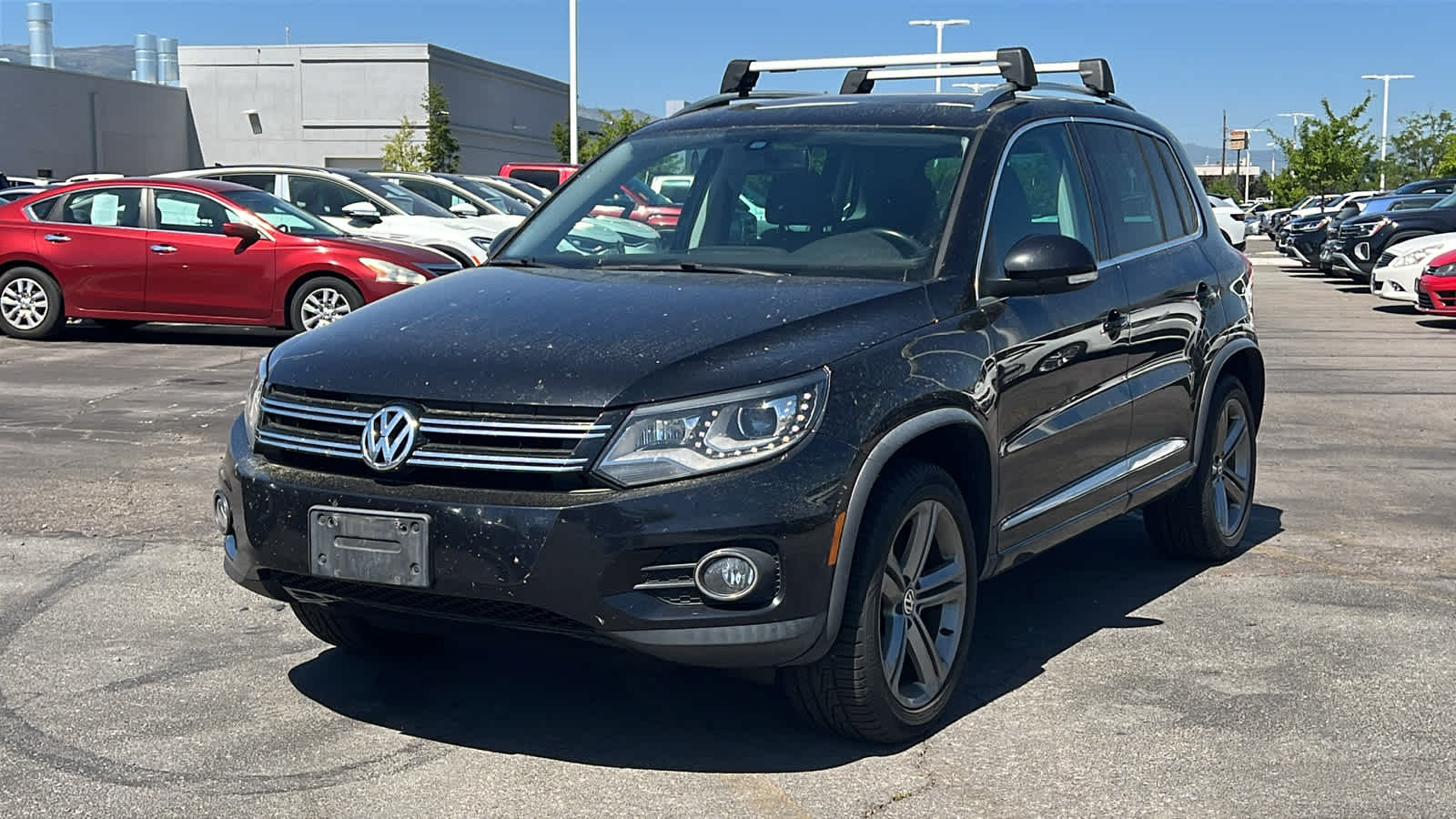Thumbnail: 2017 Volkswagen Tiguan - 1