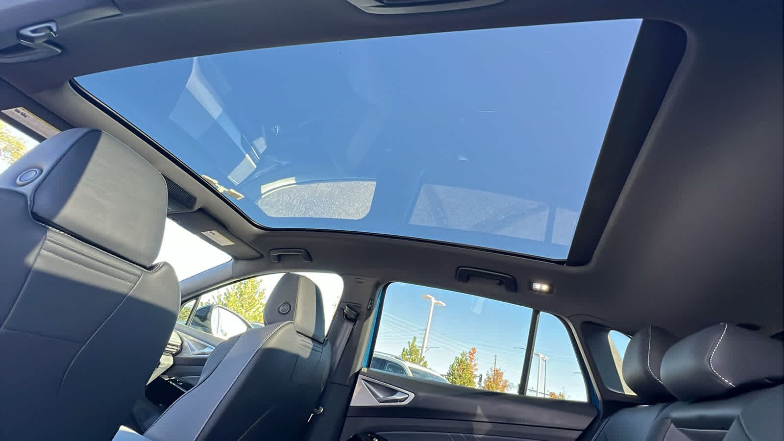 Thumbnail: 2025 Volkswagen ID.4 - 31