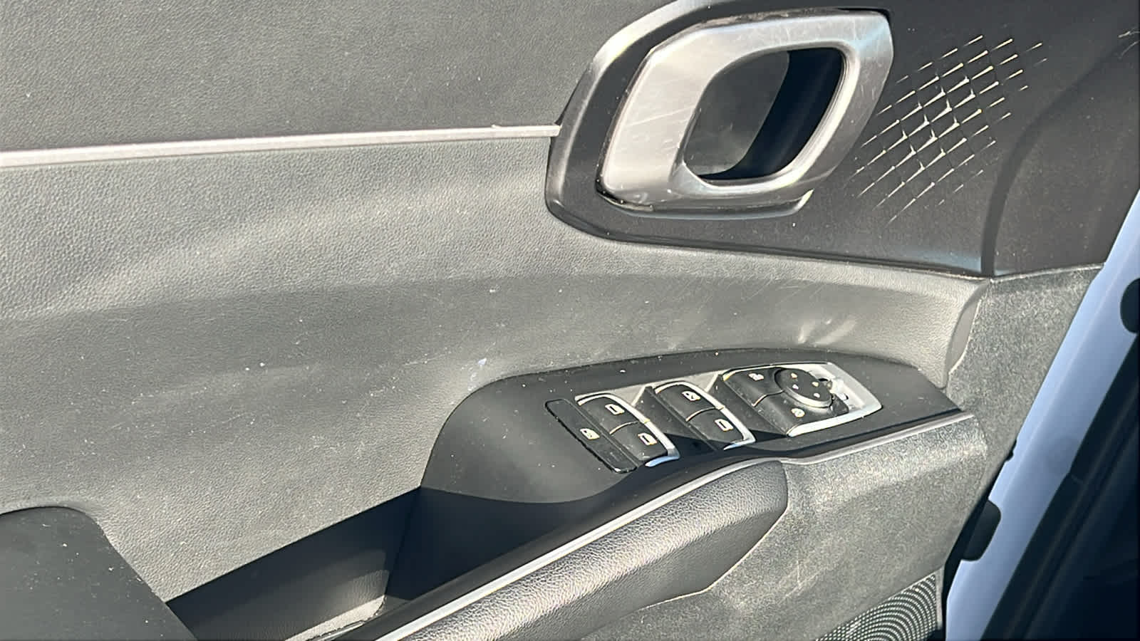 Thumbnail: 2022 Kia Sorento - 22