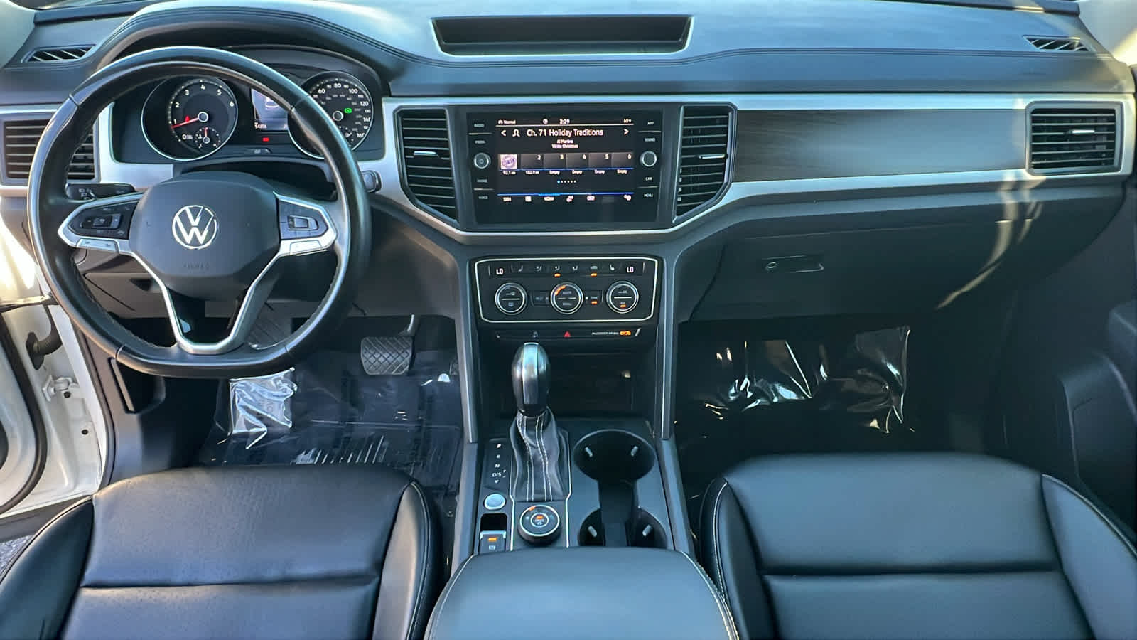 Thumbnail: 2021 Volkswagen Atlas - 26