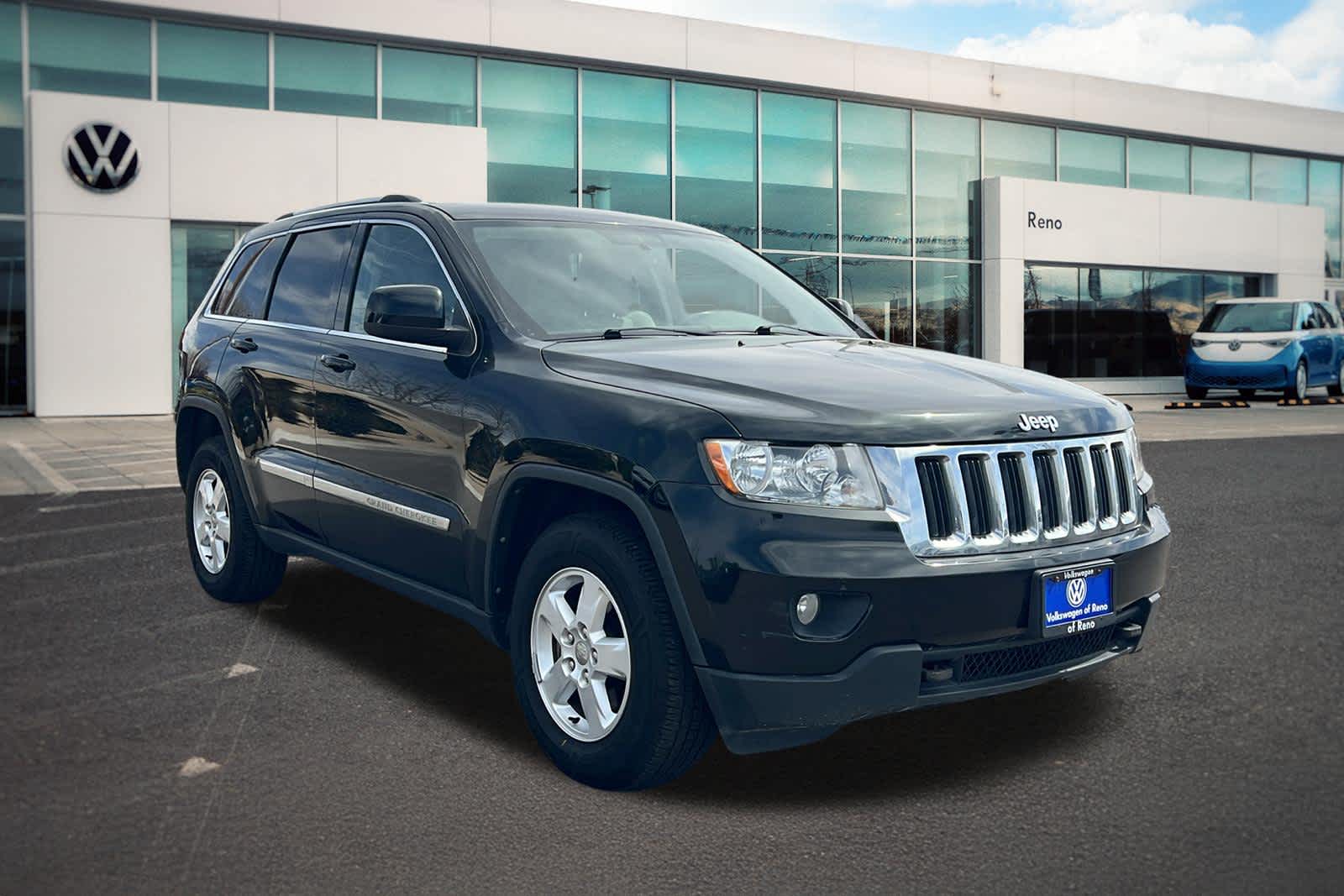 Thumbnail: 2012 Jeep Grand Cherokee - 3