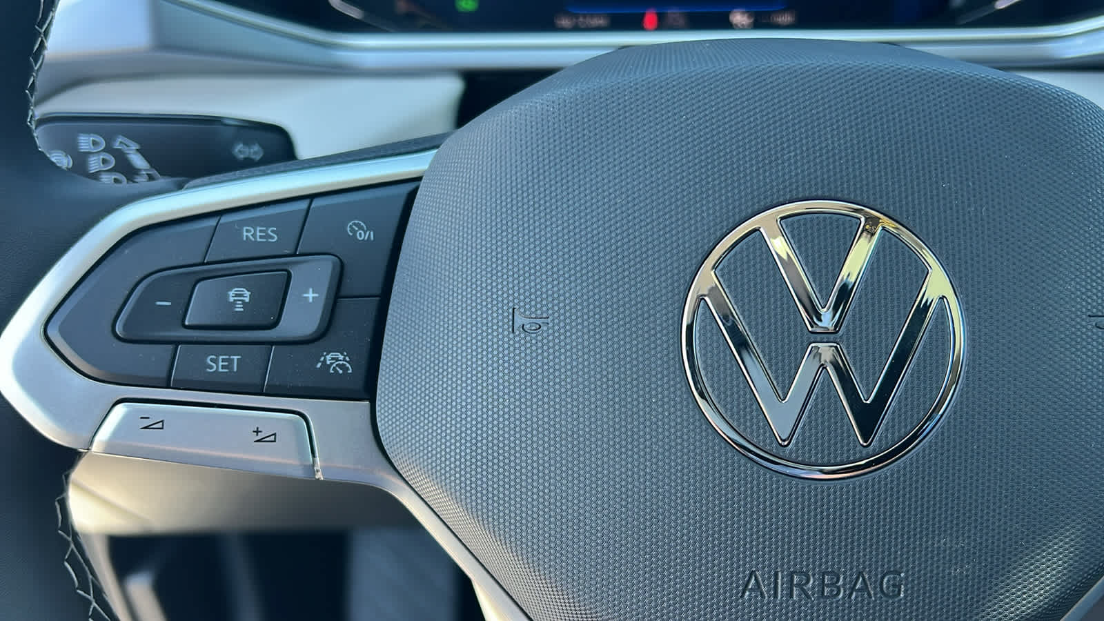 Thumbnail: 2025 Volkswagen Taos - 19