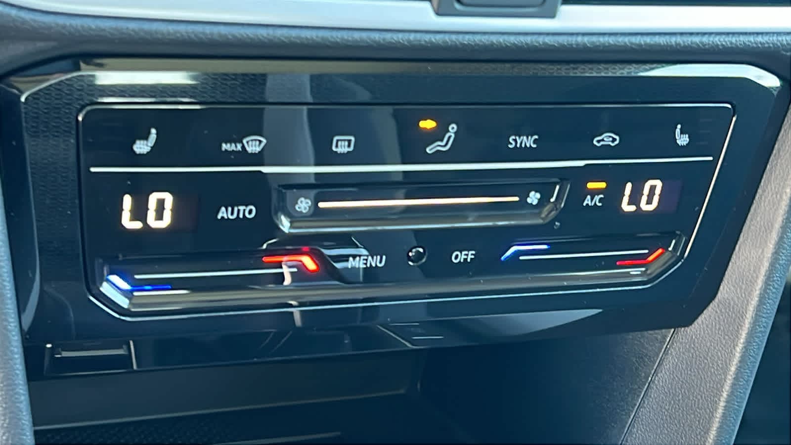 Thumbnail: 2026 Volkswagen Taos - 14