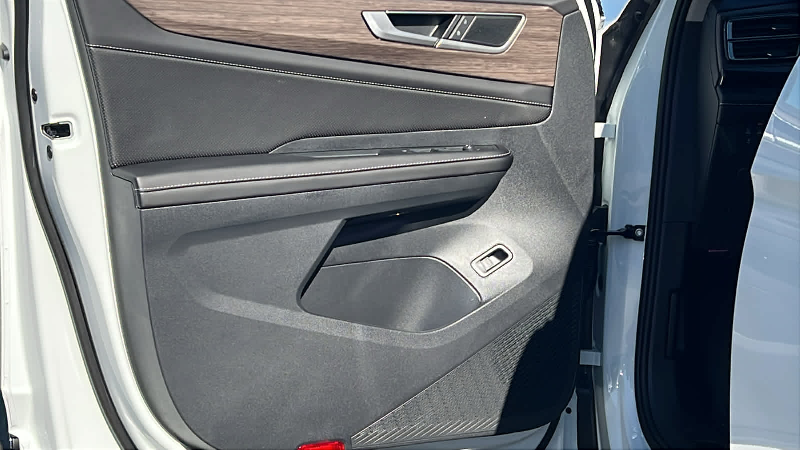 Thumbnail: 2026 Volkswagen Atlas - 23