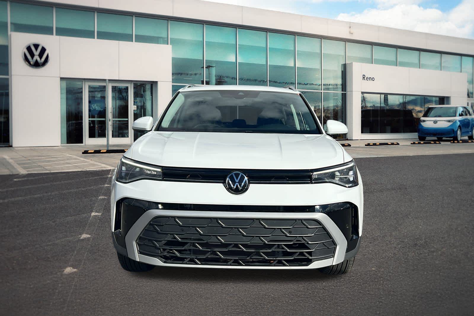 Thumbnail: 2025 Volkswagen Taos - 2