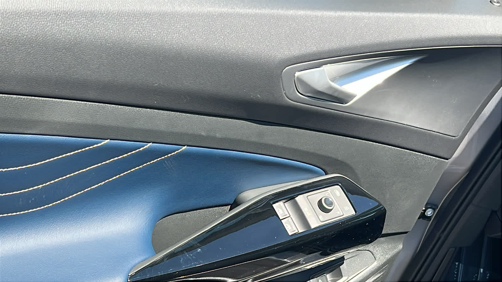 Thumbnail: 2025 Volkswagen ID.4 - 22
