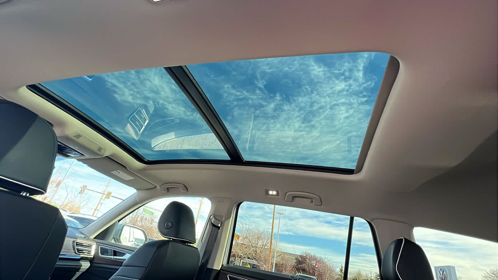 Thumbnail: 2026 Volkswagen Atlas - 32