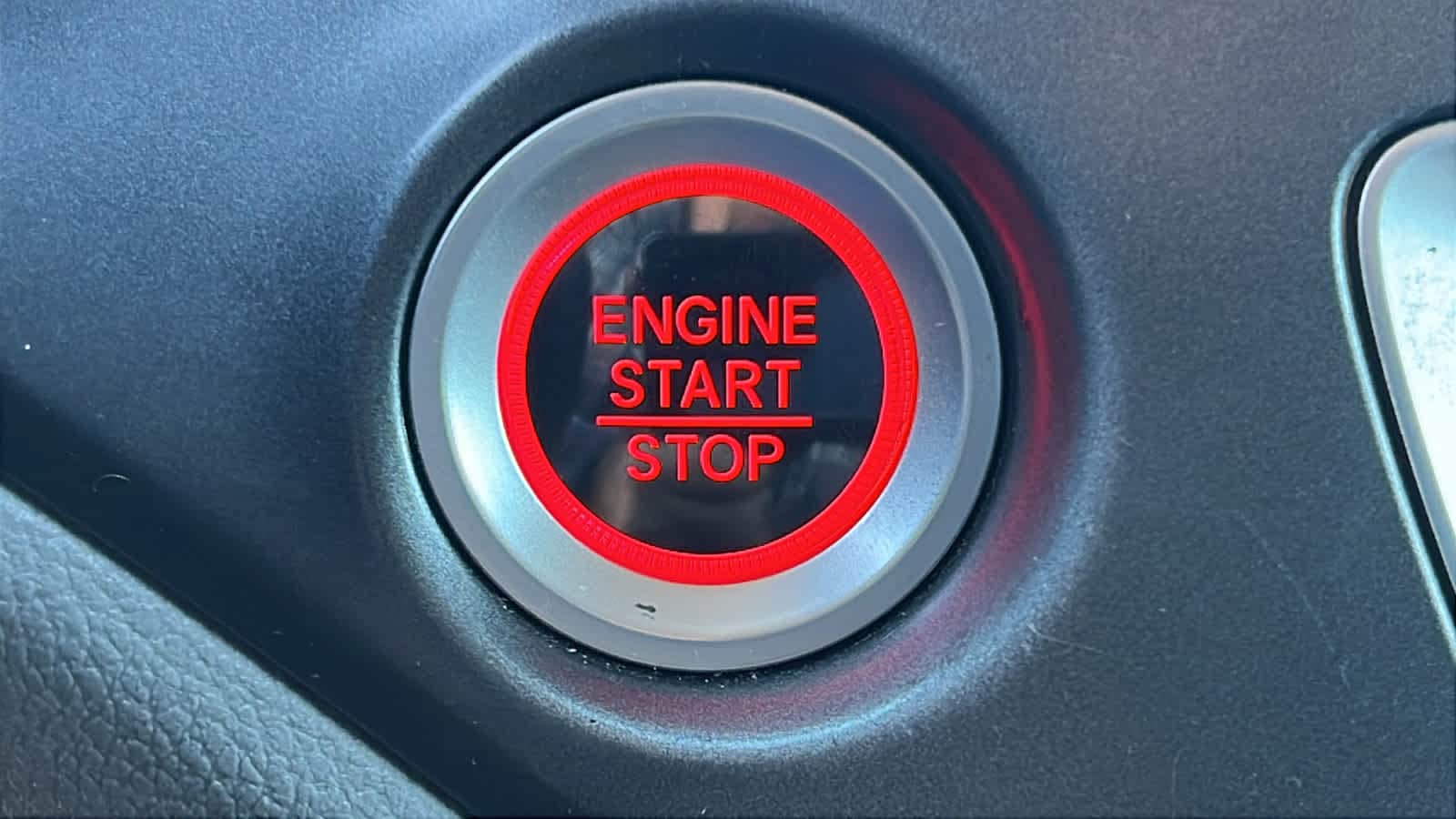 Thumbnail: 2017 Honda Pilot - 17