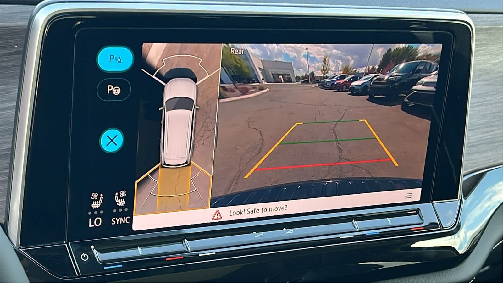 Thumbnail: 2026 Volkswagen Atlas - 16