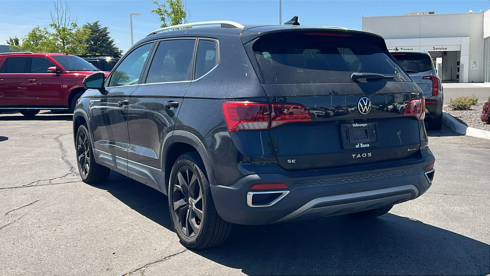 Thumbnail: 2022 Volkswagen Taos - 7