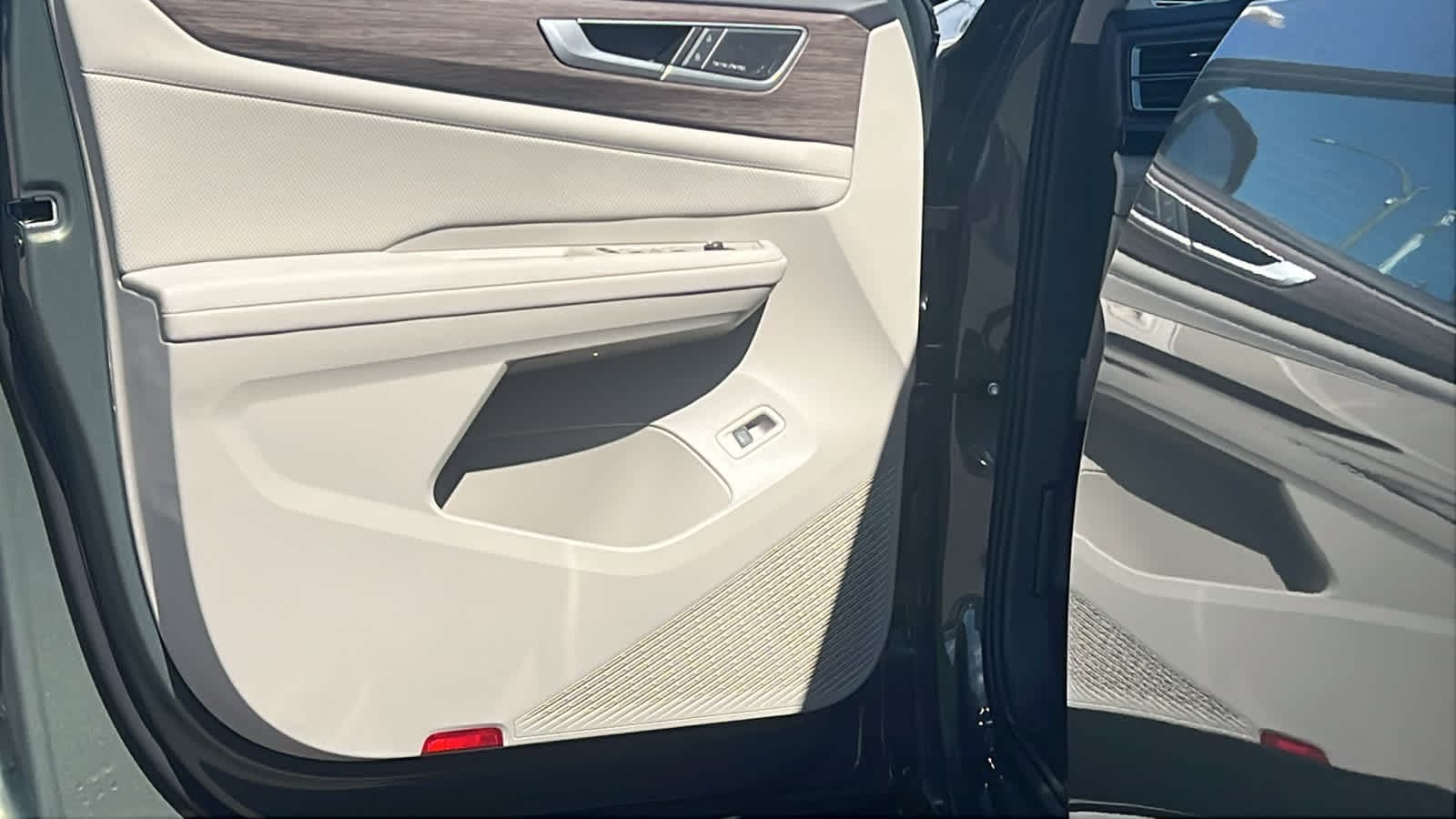 Thumbnail: 2026 Volkswagen Atlas - 23