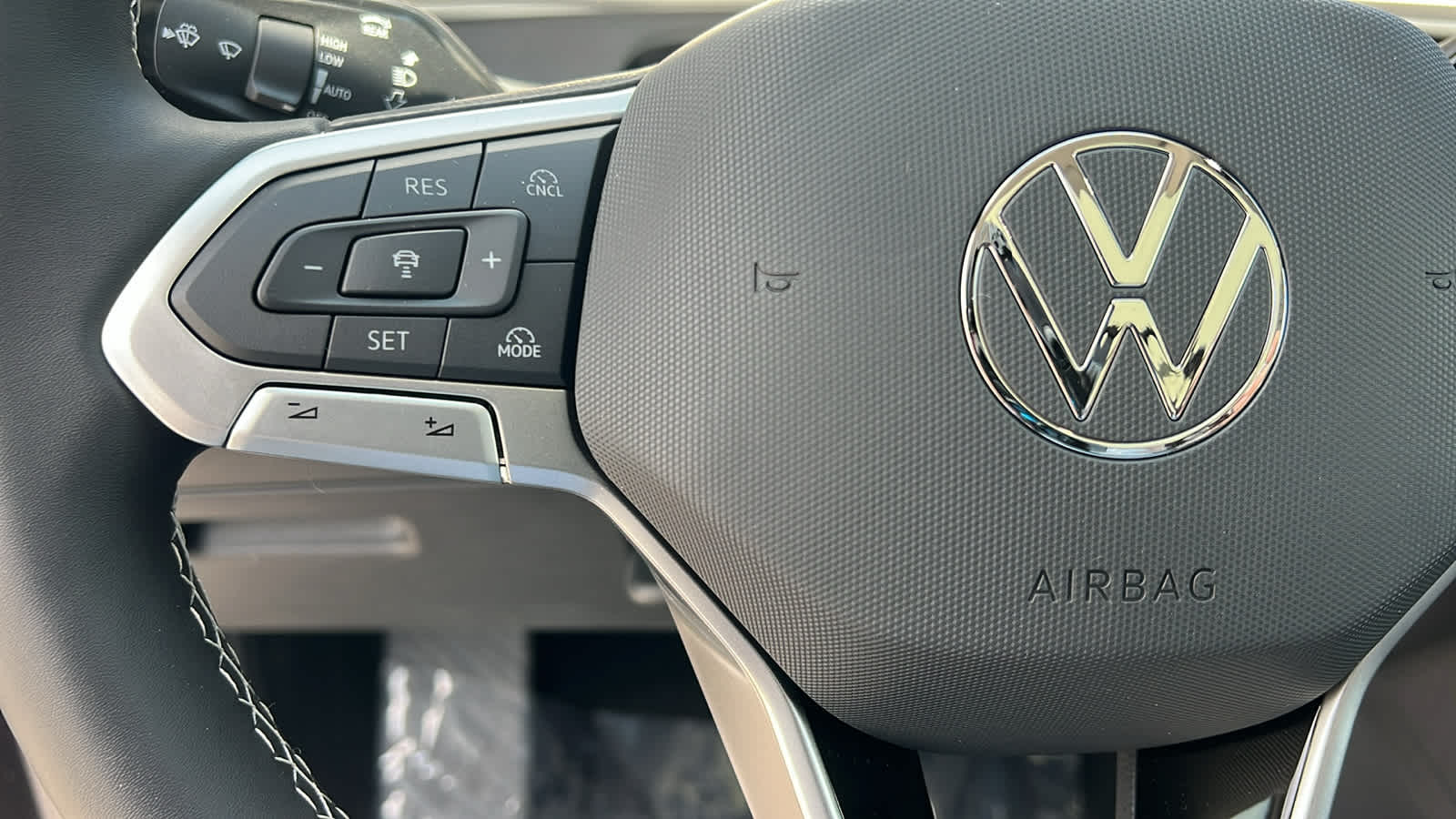 Thumbnail: 2026 Volkswagen Tiguan - 19
