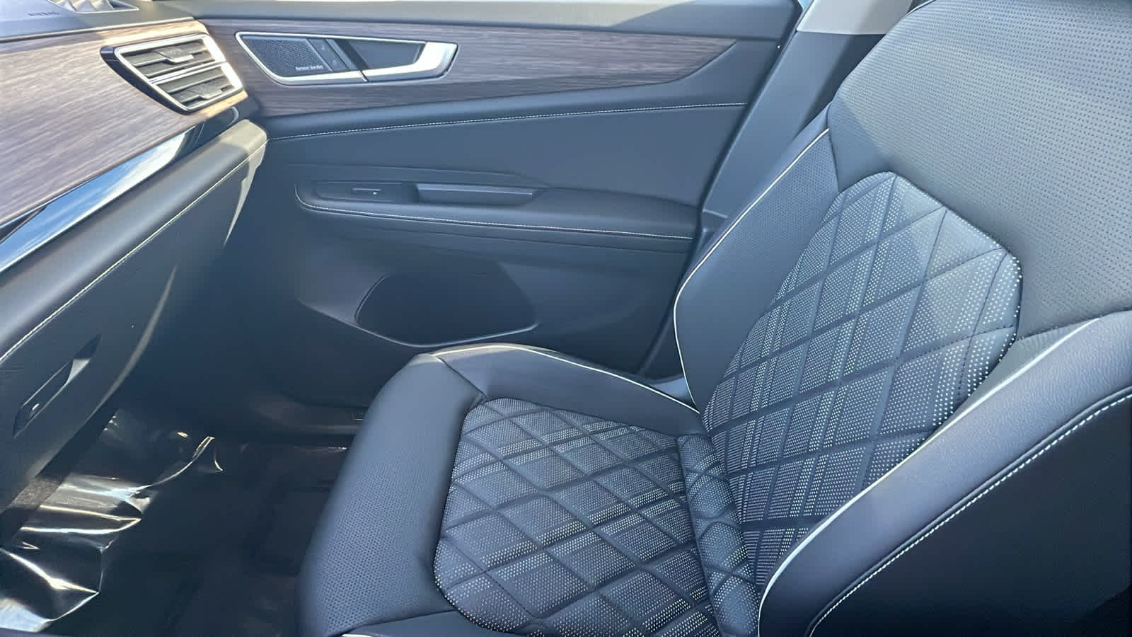 Thumbnail: 2026 Volkswagen Atlas - 12