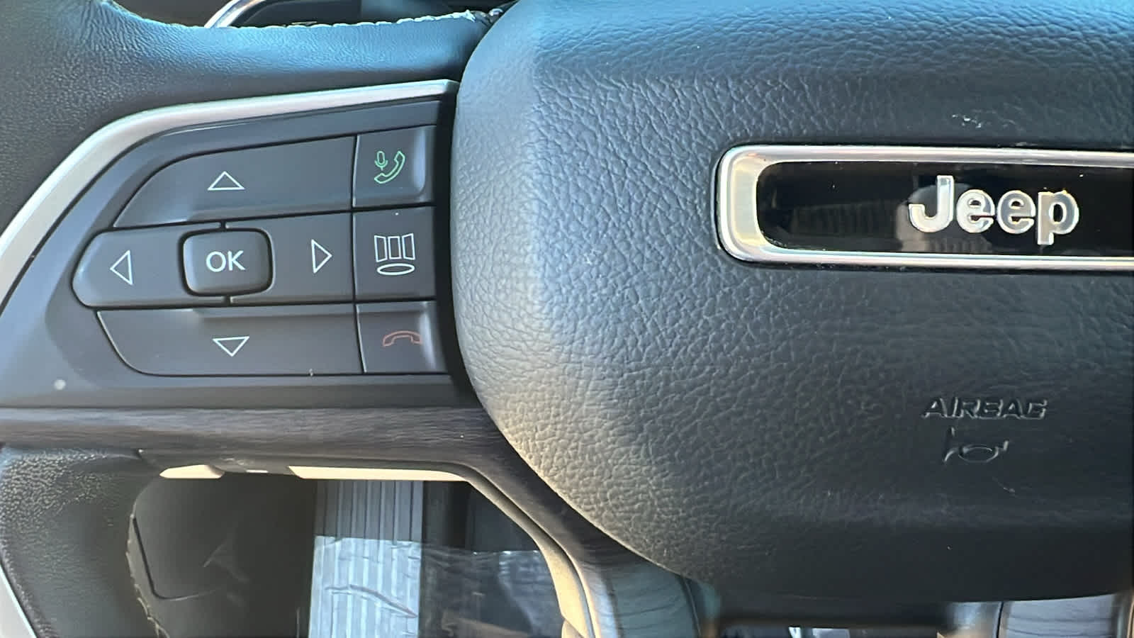 Thumbnail: 2022 Jeep Grand Cherokee - 19