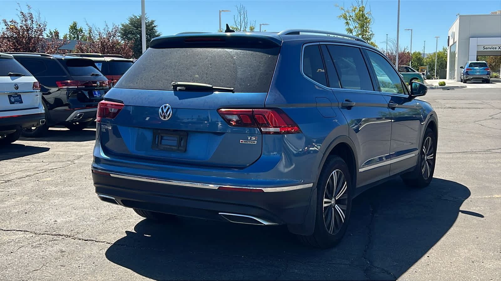 Thumbnail: 2018 Volkswagen Tiguan - 5