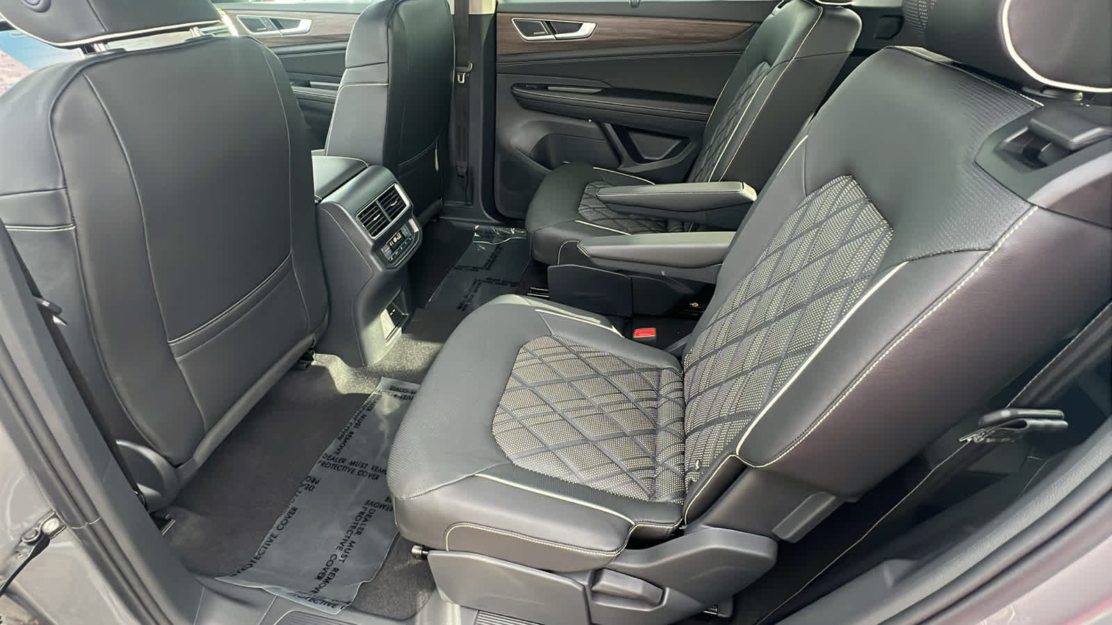 Thumbnail: 2026 Volkswagen Atlas - 24