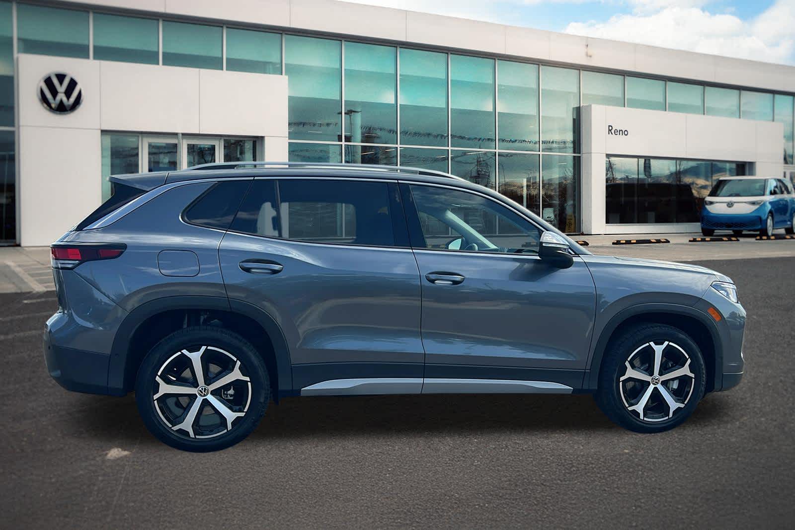 Thumbnail: 2026 Volkswagen Tiguan - 4