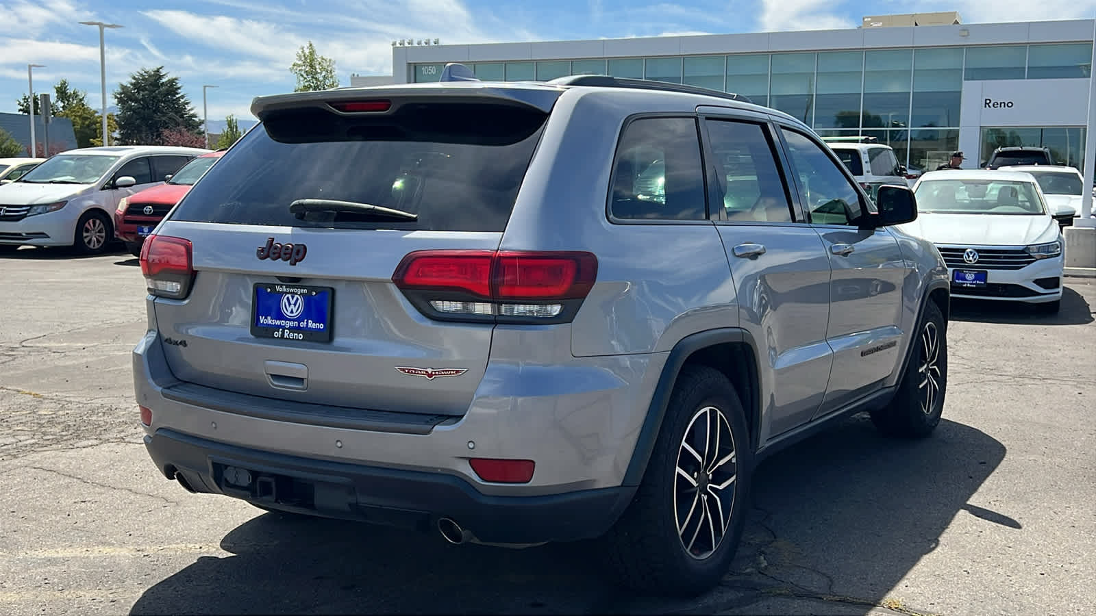 Thumbnail: 2020 Jeep Grand Cherokee - 5