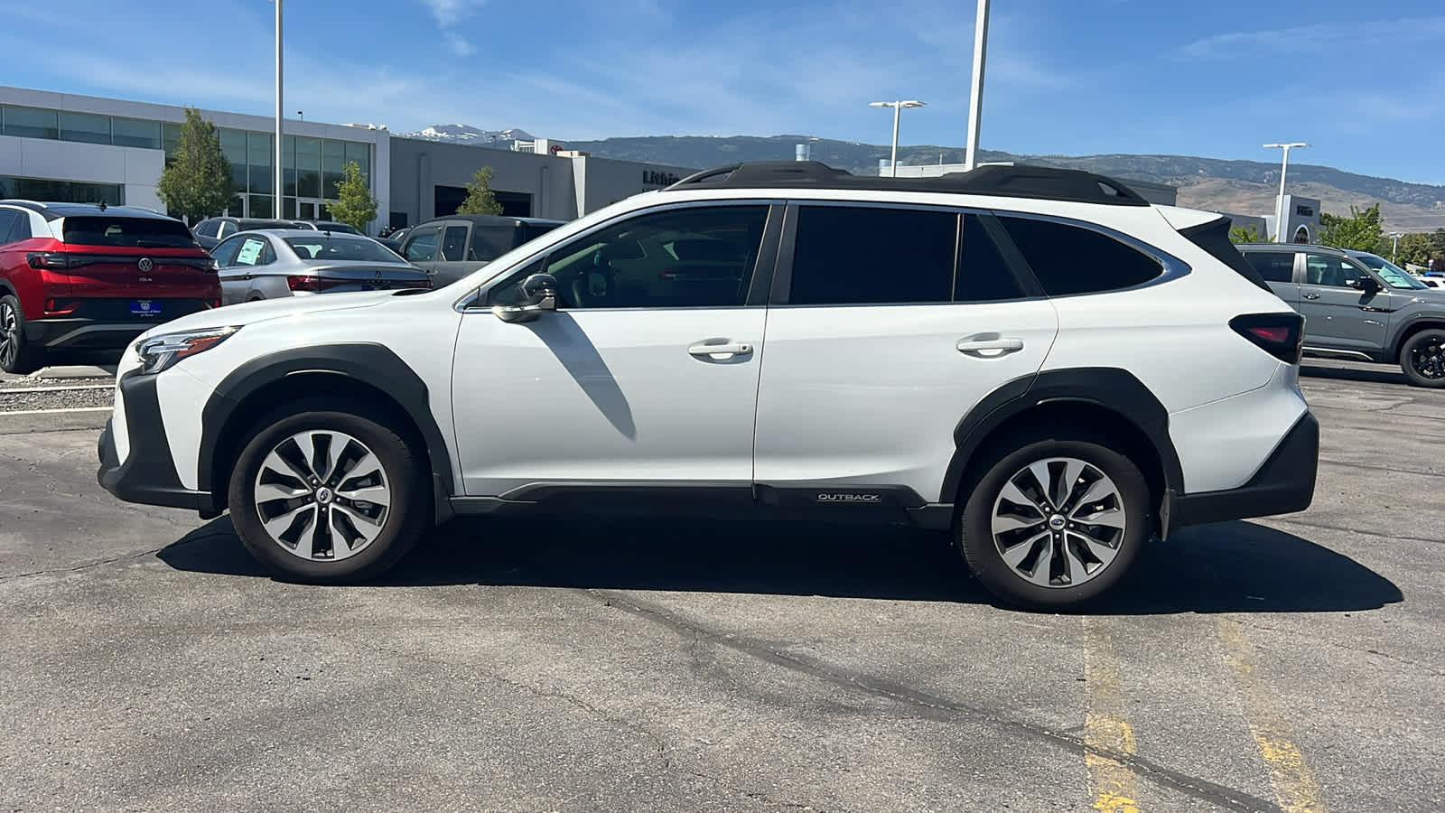 Thumbnail: 2025 Subaru Outback - 8