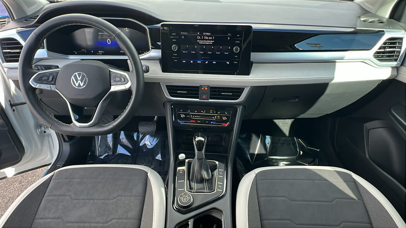 Thumbnail: 2025 Volkswagen Taos - 26