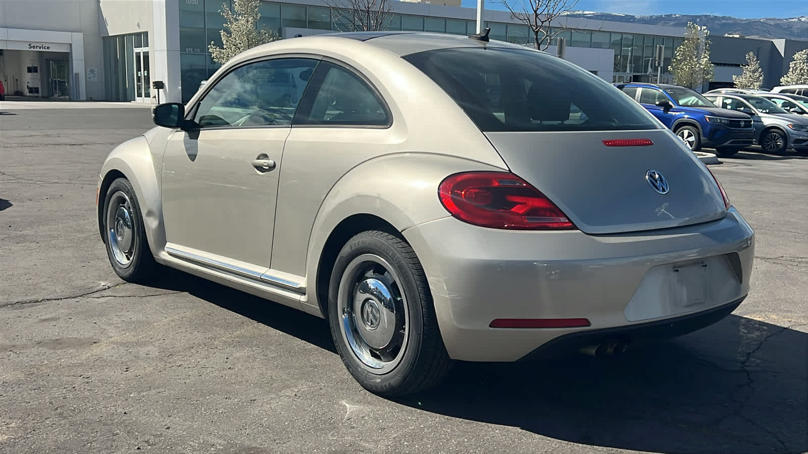 Thumbnail: 2013 Volkswagen Beetle - 7