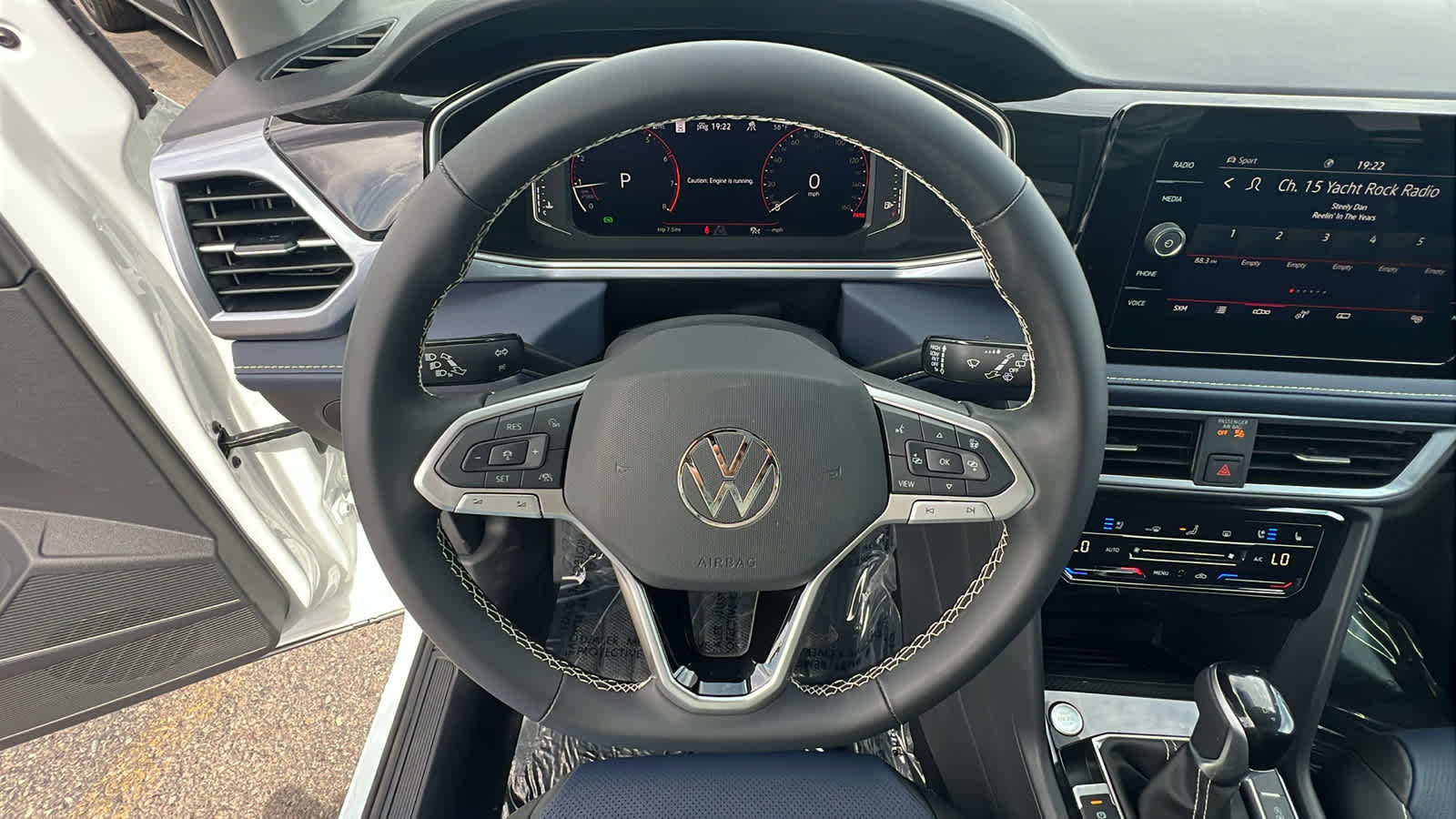 Thumbnail: 2025 Volkswagen Taos - 18