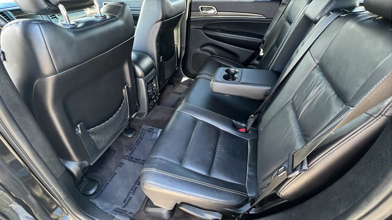 Thumbnail: 2016 Jeep Grand Cherokee - 24