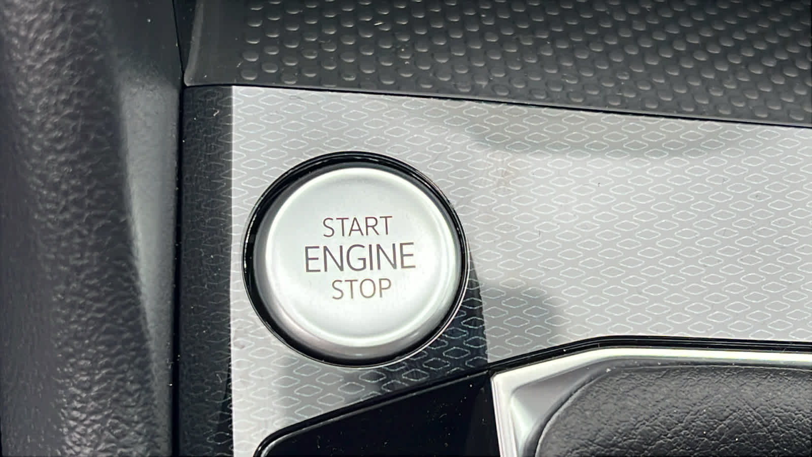 Thumbnail: 2026 Volkswagen Taos - 16