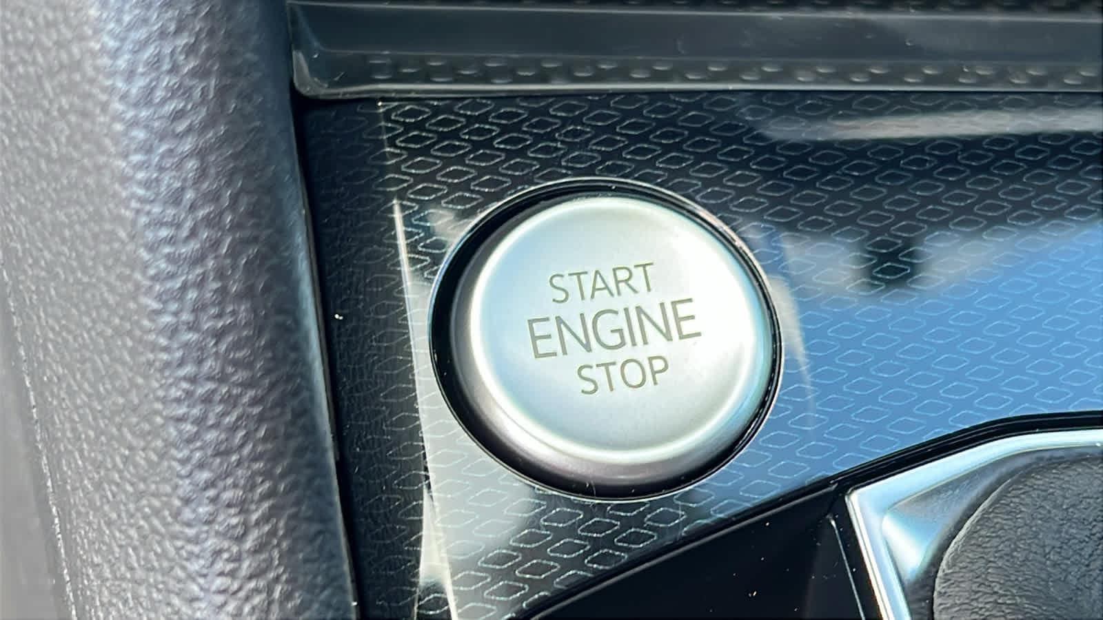 Thumbnail: 2026 Volkswagen Taos - 17