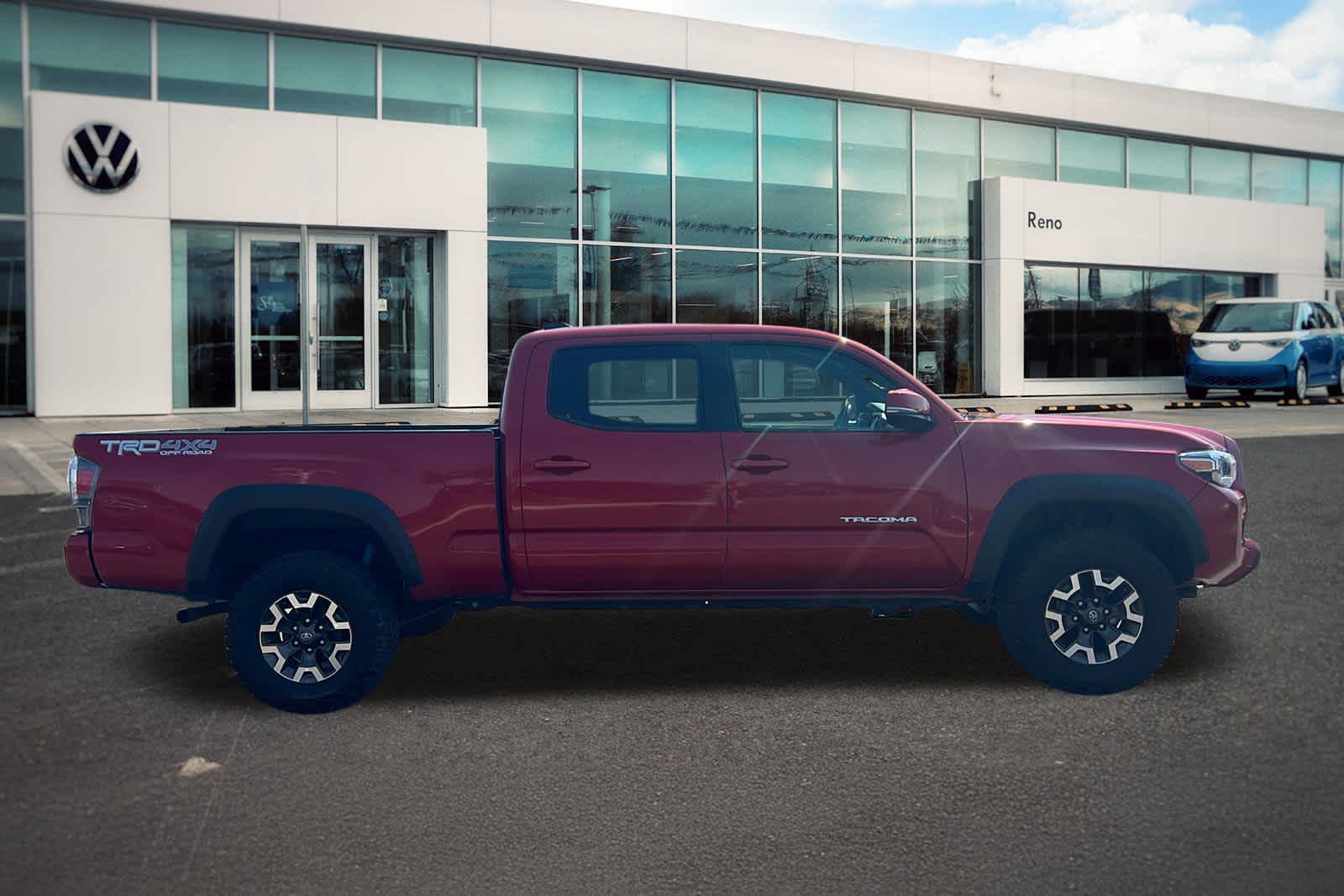Thumbnail: 2022 Toyota Tacoma - 4