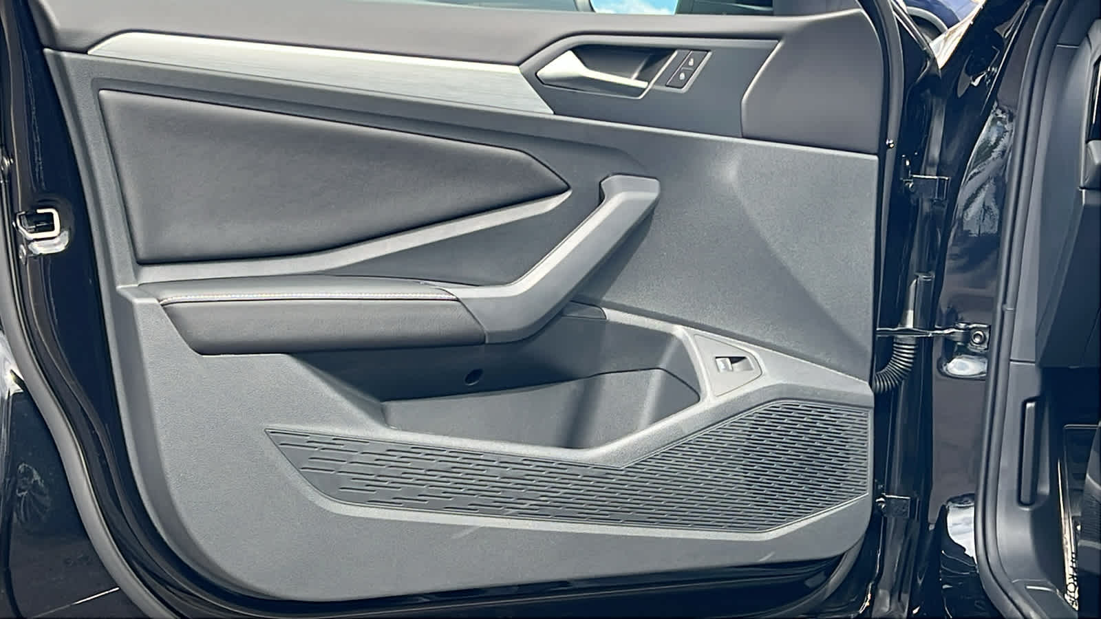 Thumbnail: 2026 Volkswagen Jetta - 23