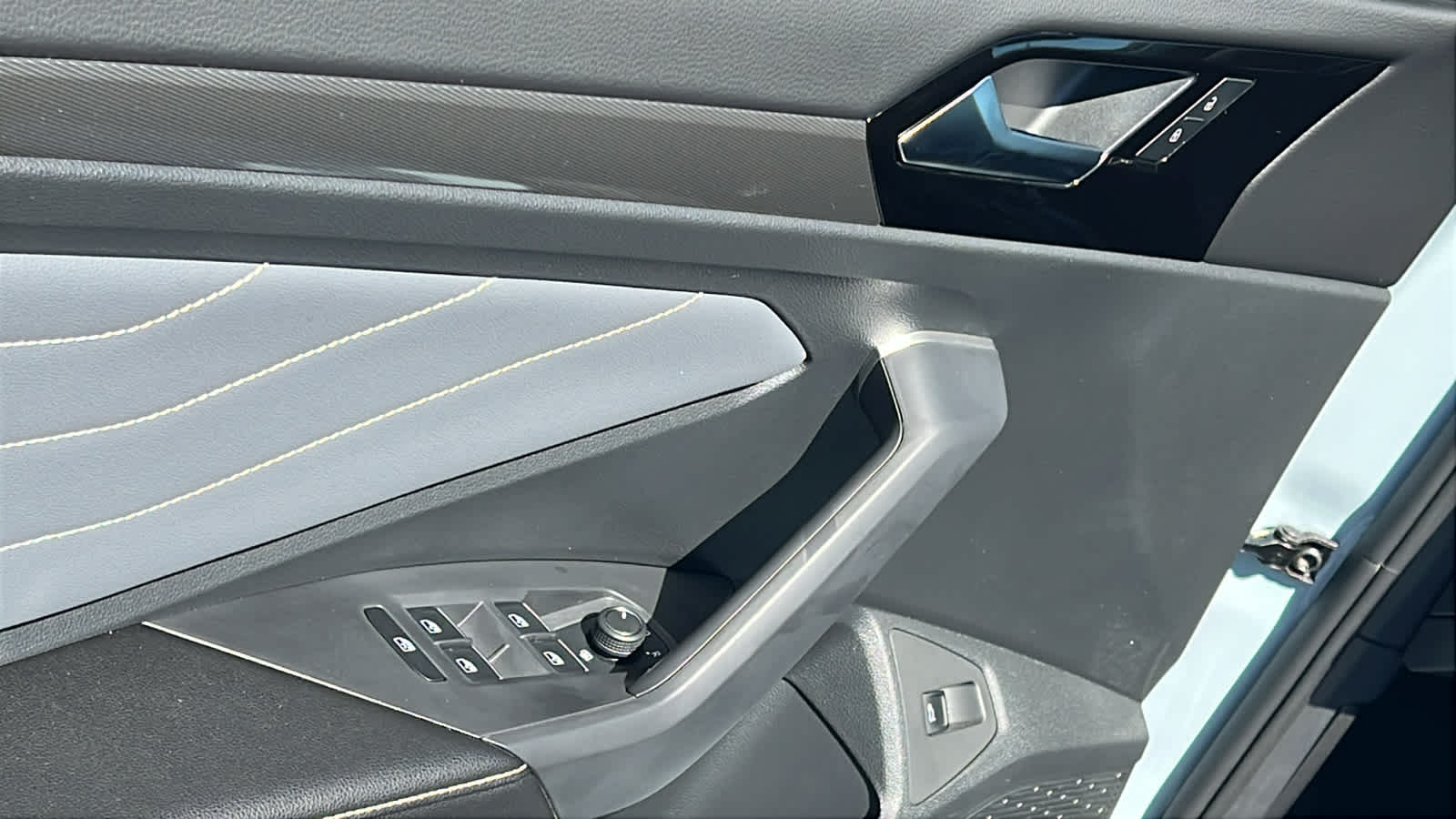 Thumbnail: 2025 Volkswagen Jetta - 22