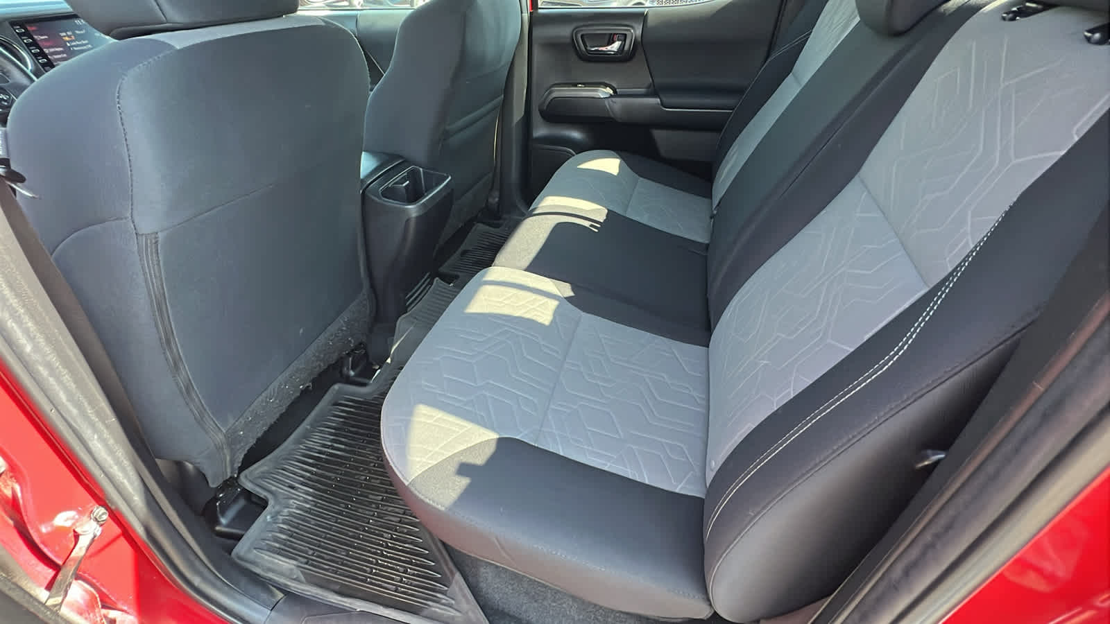 Thumbnail: 2022 Toyota Tacoma - 24