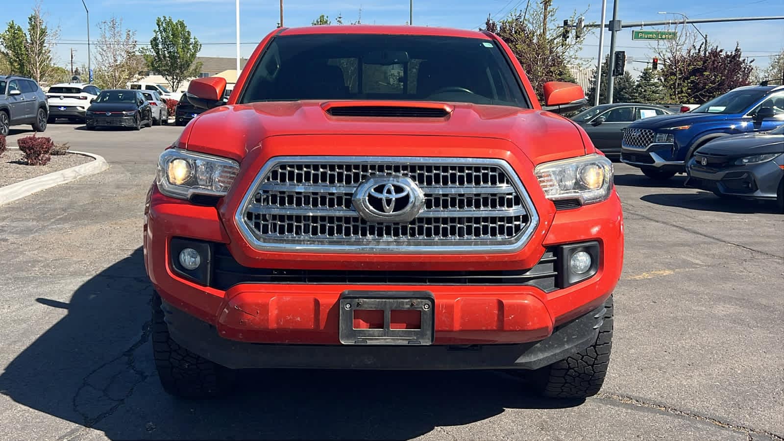 Thumbnail: 2016 Toyota Tacoma - 2