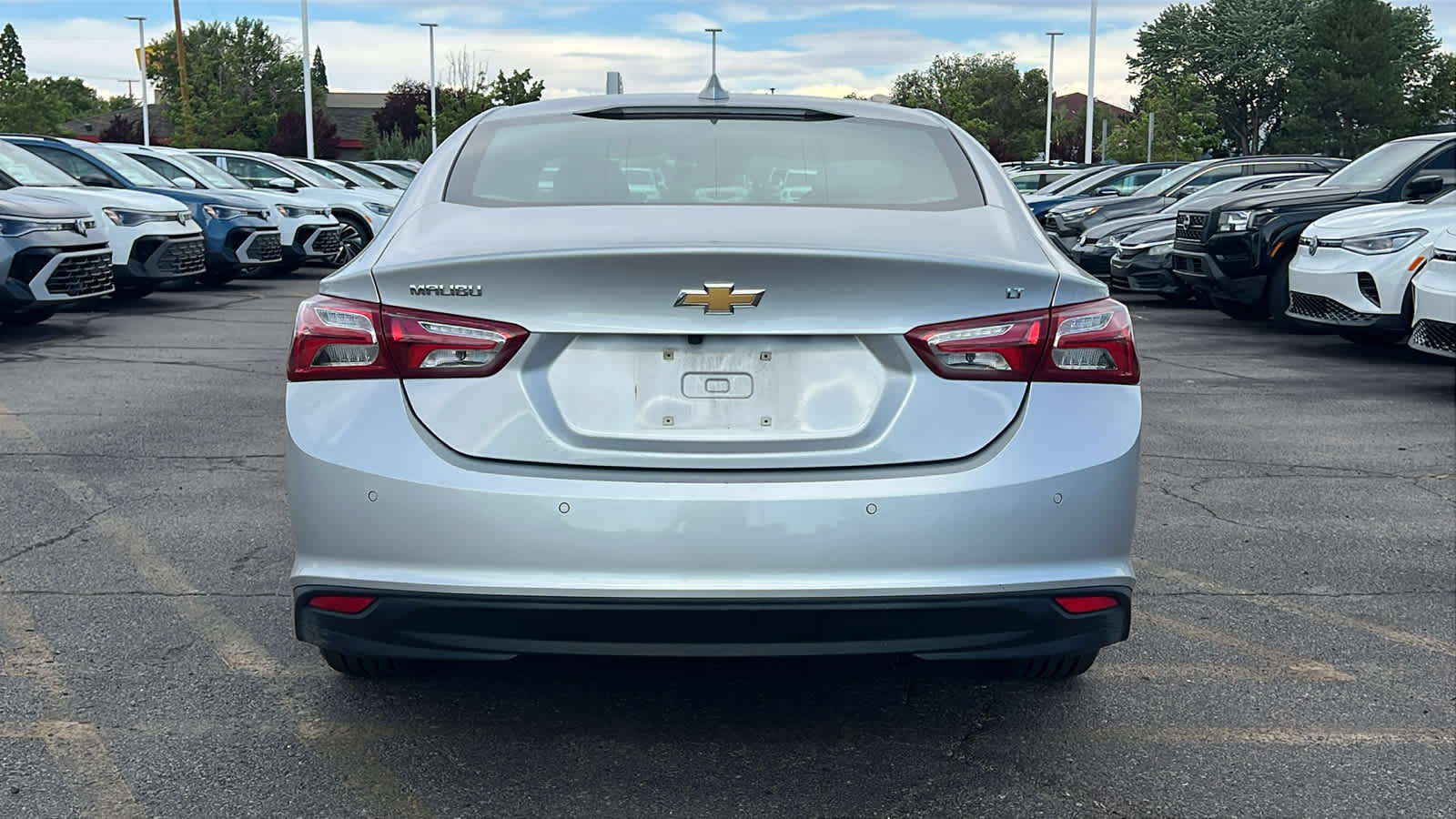 Thumbnail: 2021 Chevrolet Malibu - 6
