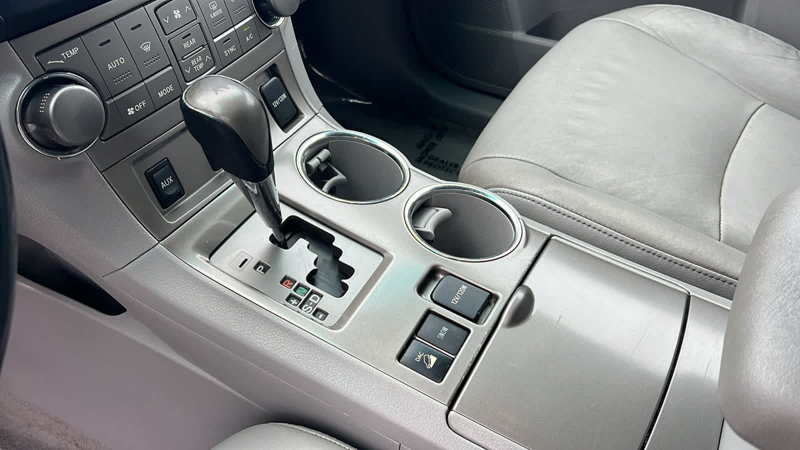 Thumbnail: 2010 Toyota Highlander - 13
