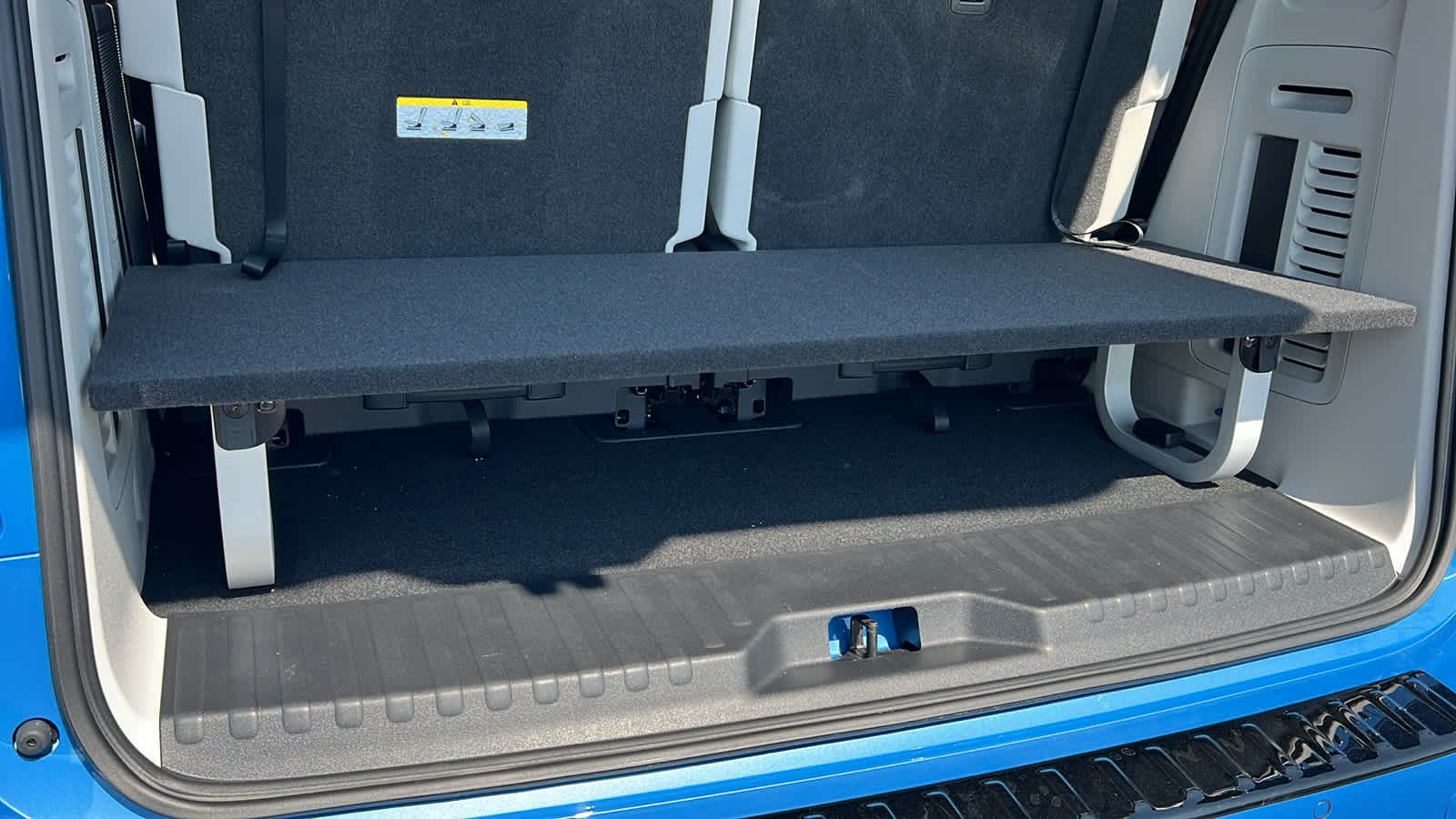 Thumbnail: 2025 Volkswagen ID.Buzz - 27