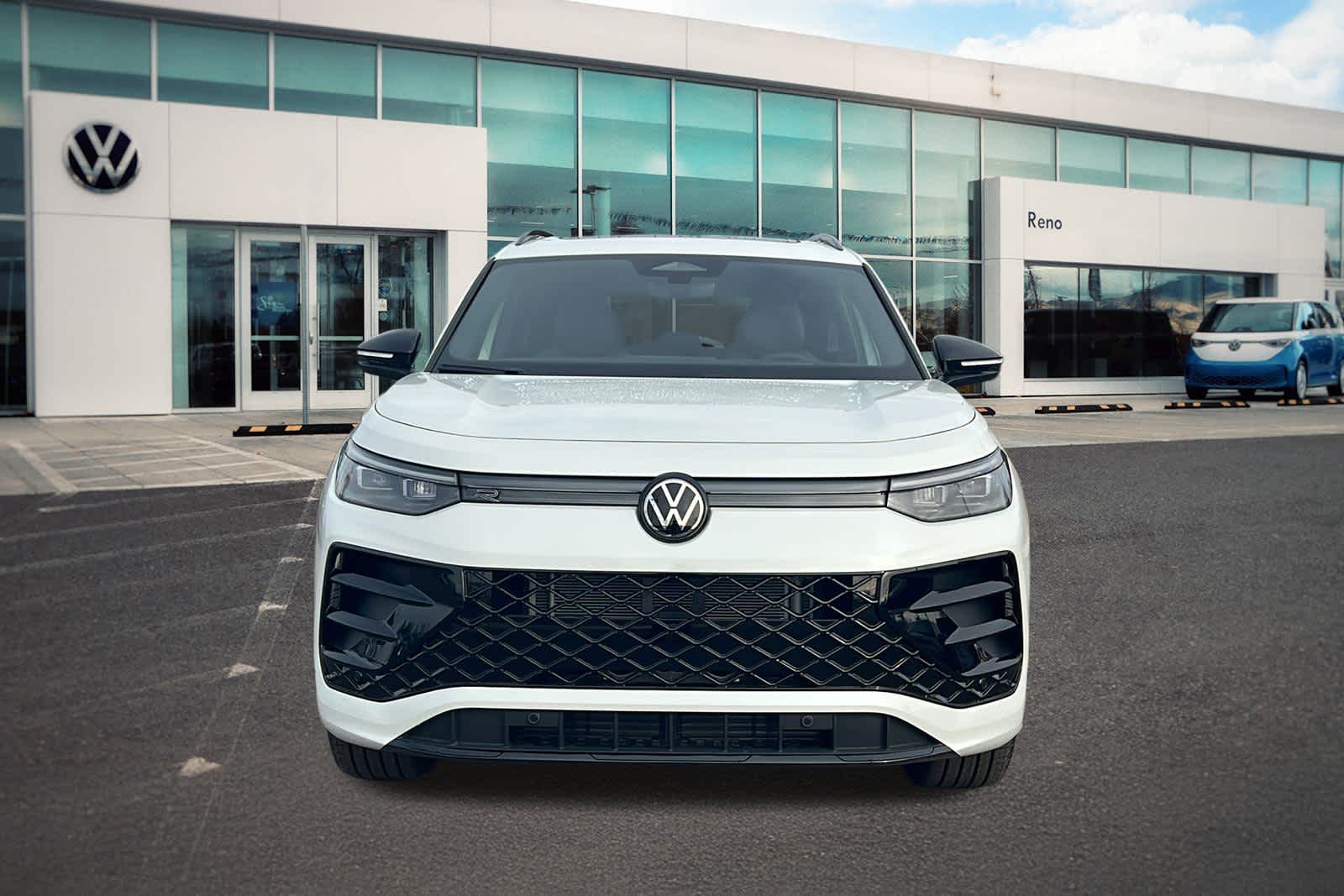 2026 Volkswagen Tiguan SE R-Line Black photo 2