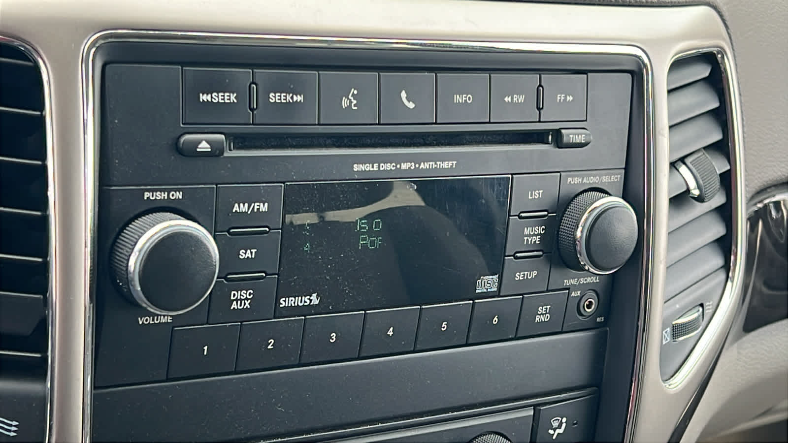 Thumbnail: 2012 Jeep Grand Cherokee - 15