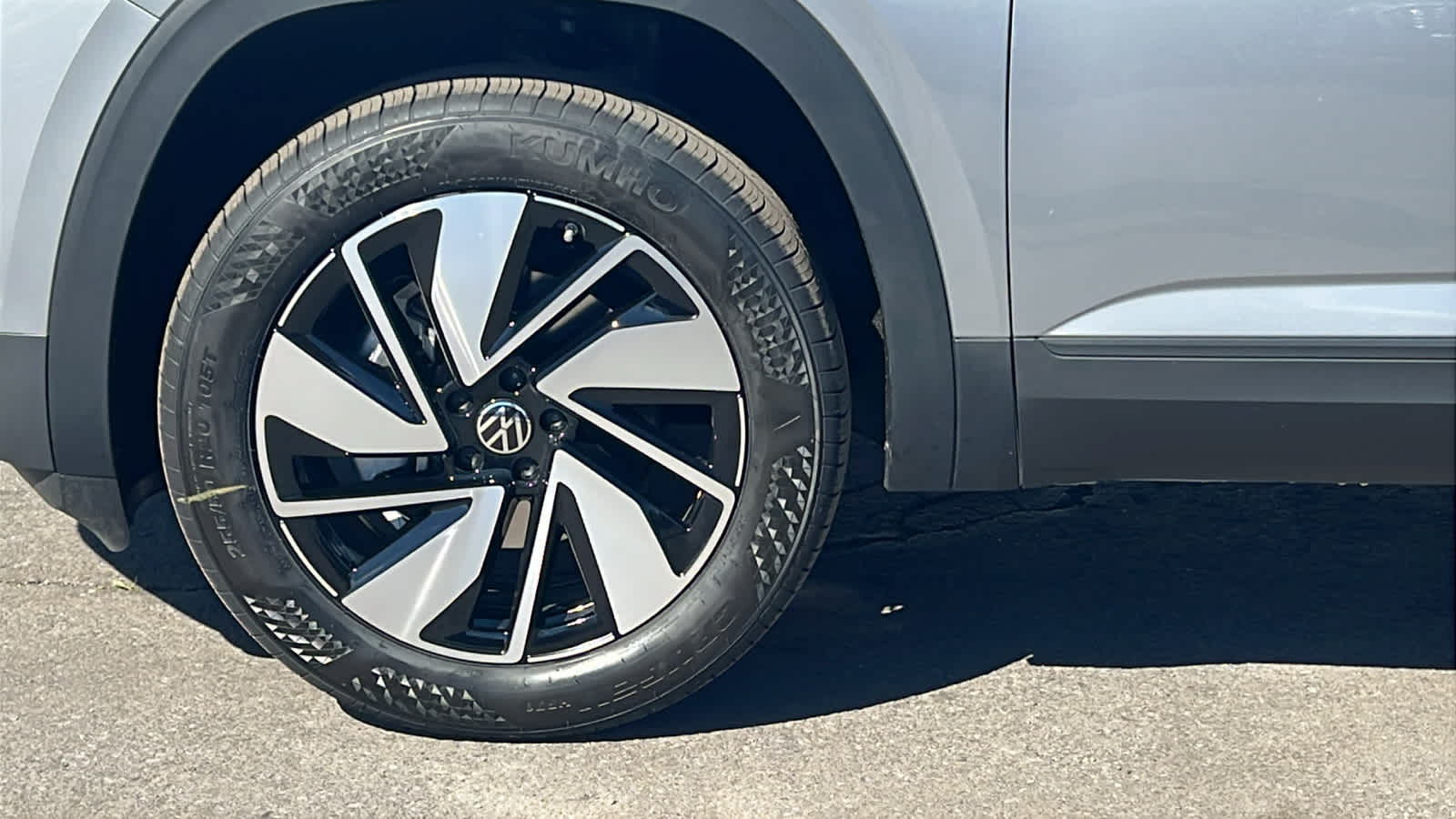 Thumbnail: 2026 Volkswagen Atlas - 9