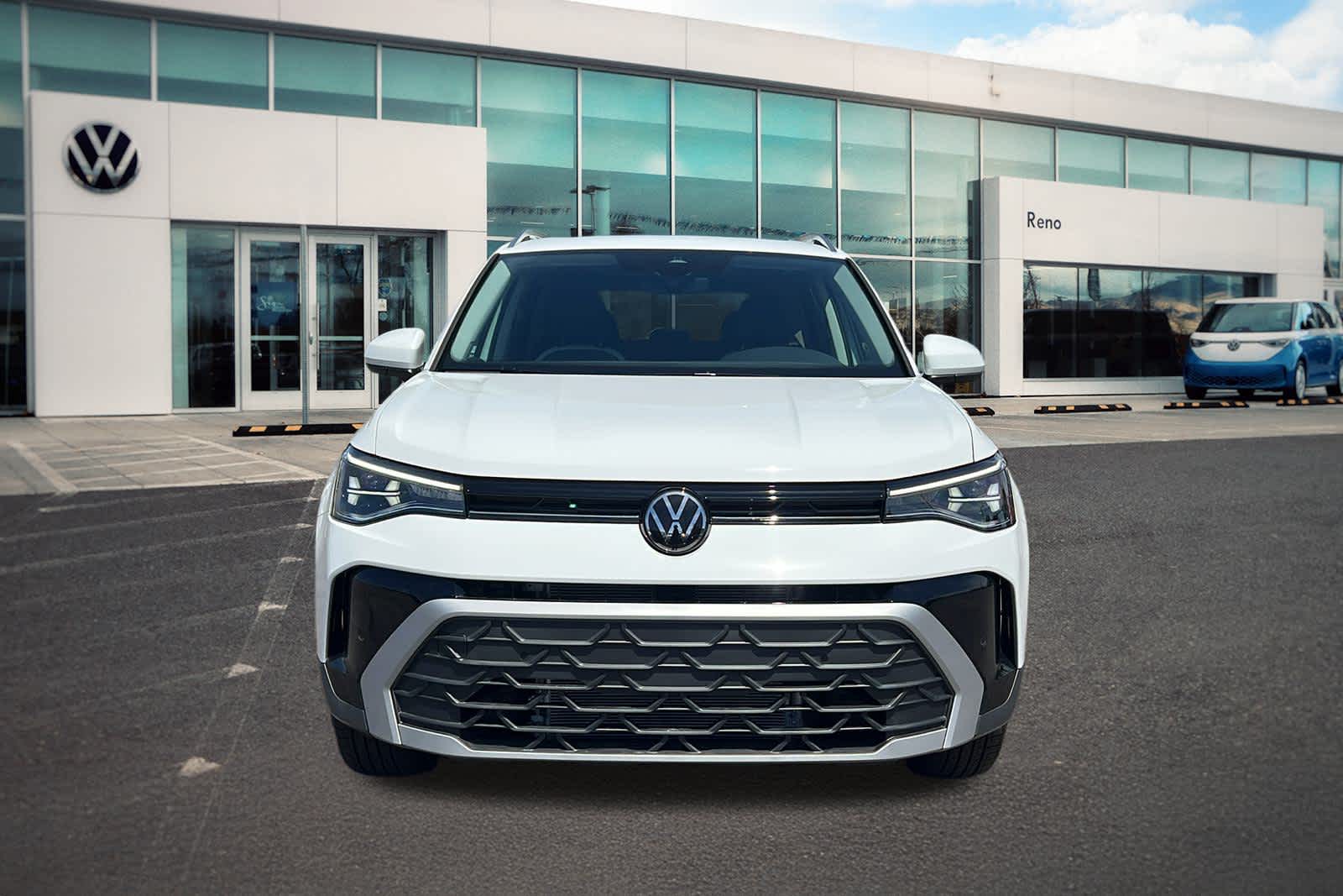 Thumbnail: 2025 Volkswagen Taos - 2