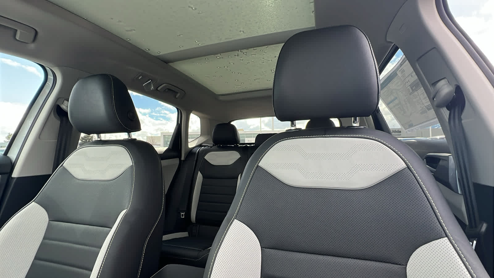 Thumbnail: 2026 Volkswagen Taos - 11