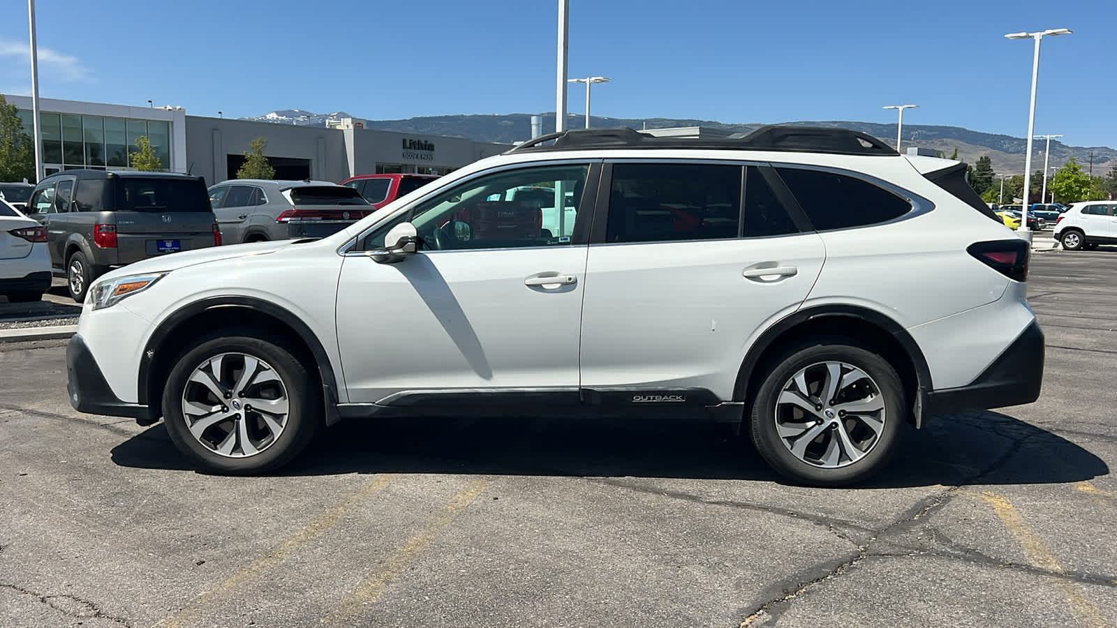 Thumbnail: 2020 Subaru Outback - 8