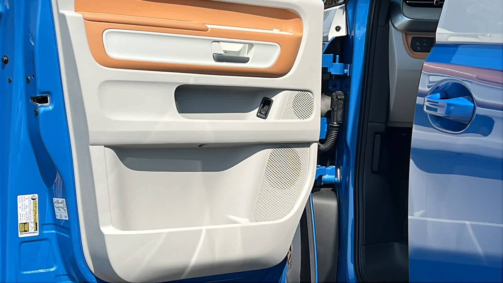 Thumbnail: 2025 Volkswagen ID.Buzz - 23