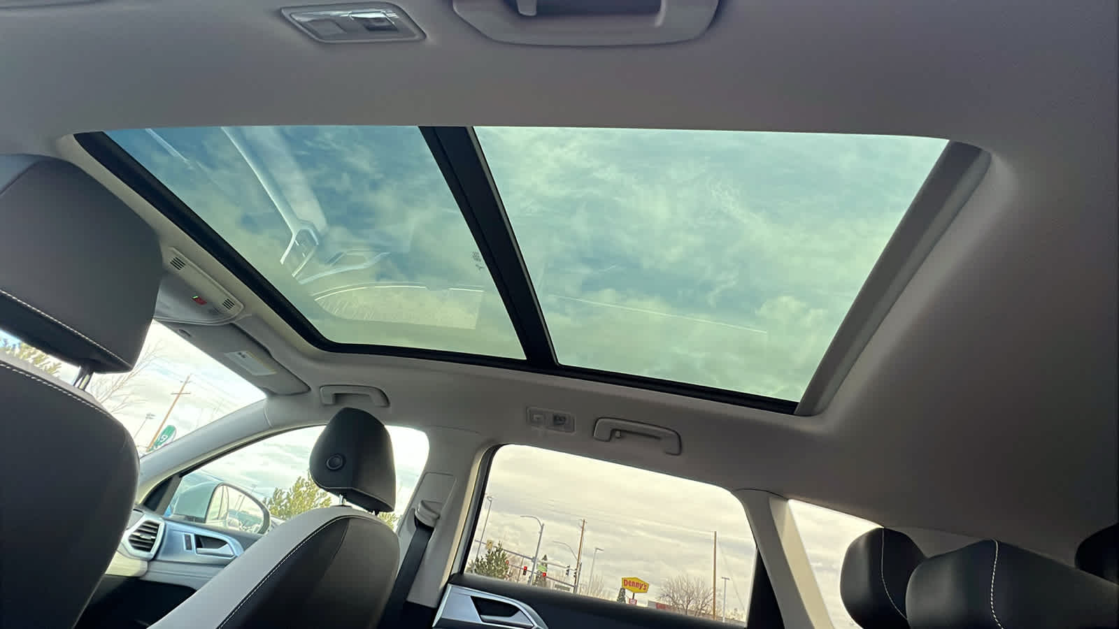 Thumbnail: 2026 Volkswagen Taos - 31