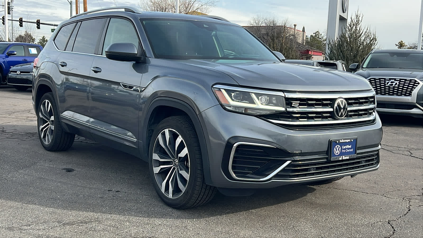 Thumbnail: 2021 Volkswagen Atlas - 3