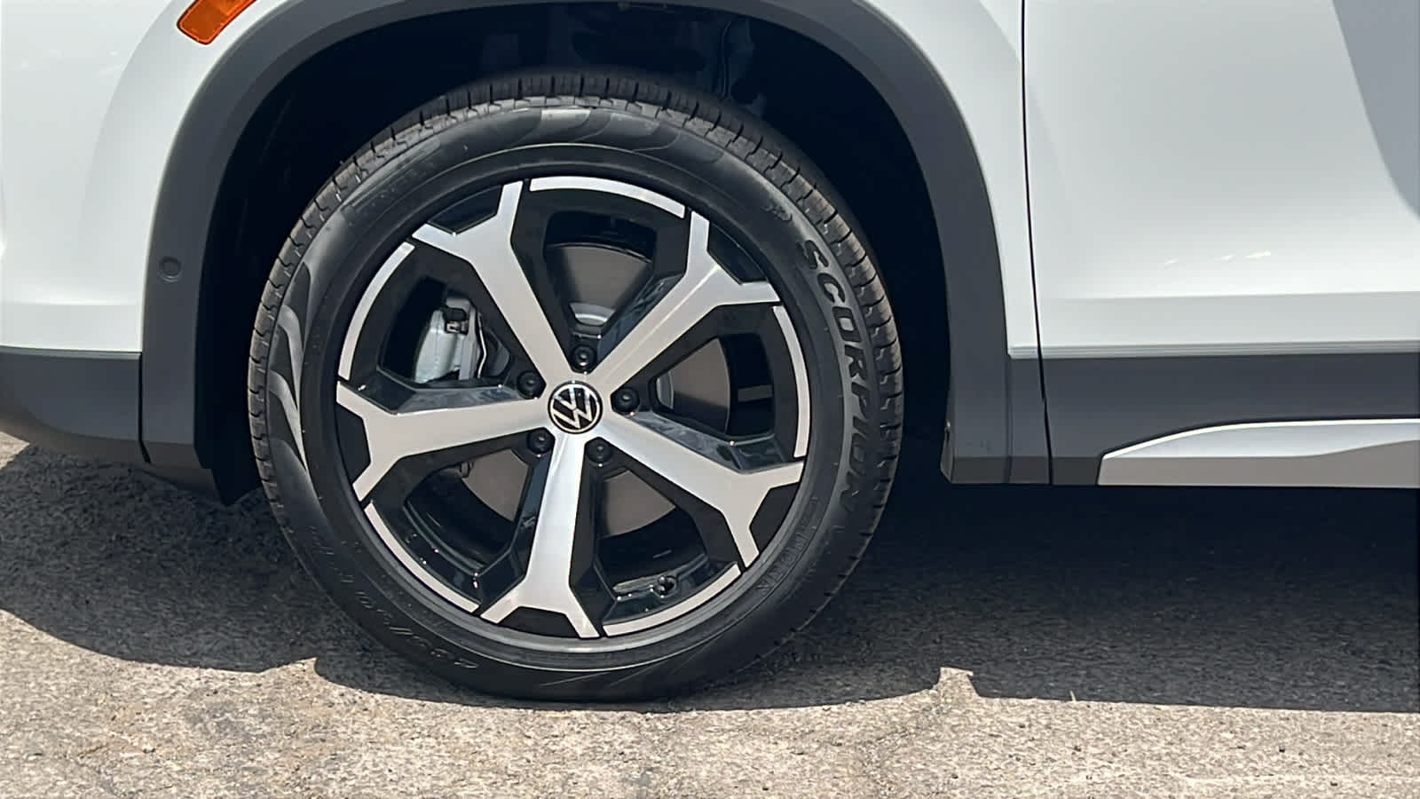 Thumbnail: 2026 Volkswagen Tiguan - 9