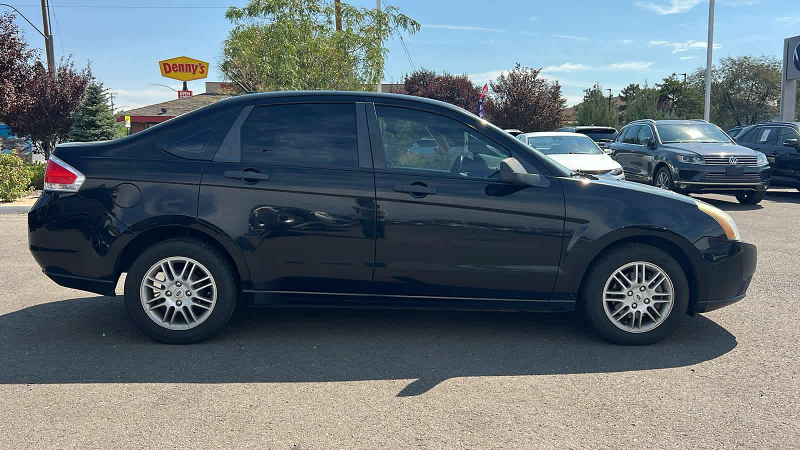 Thumbnail: 2010 Ford Focus - 4