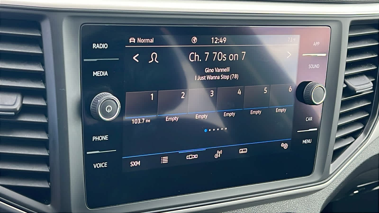 Thumbnail: 2021 Volkswagen Atlas - 15