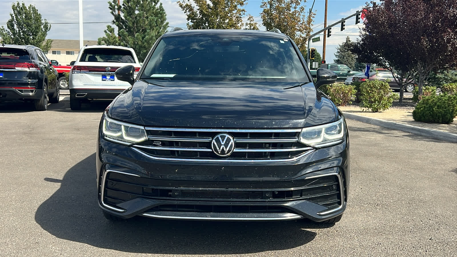 Thumbnail: 2022 Volkswagen Tiguan - 2